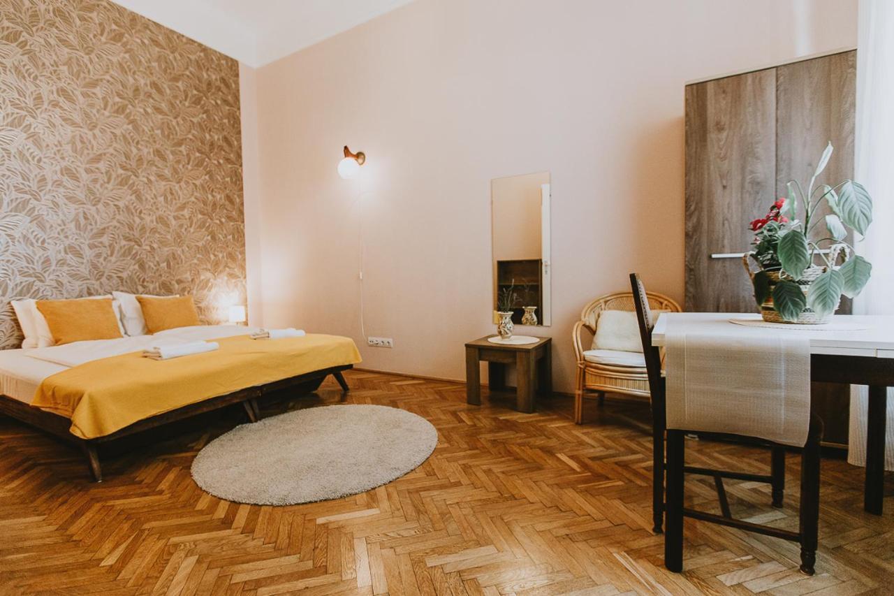 Budapest Folk Apartment 60Sm Spacious And Bright Exterior foto